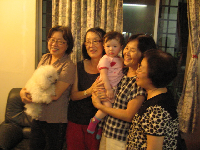 Haley with aunties