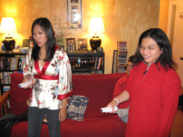Catherine and Jin playing Wii